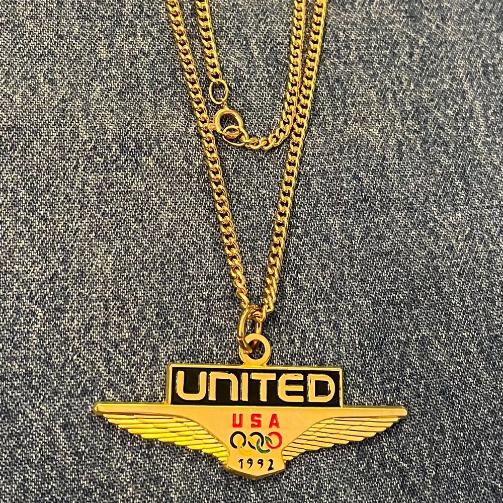 United Airlines Wings Logo Necklace ~ 1992 Olympic Sponsor Commemorative